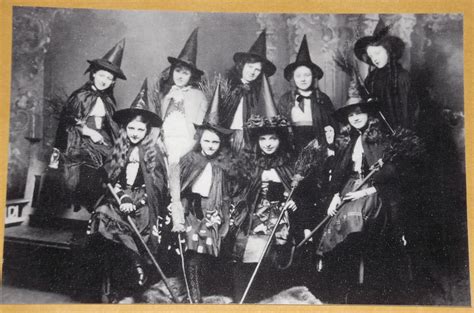 How many witches in a coven